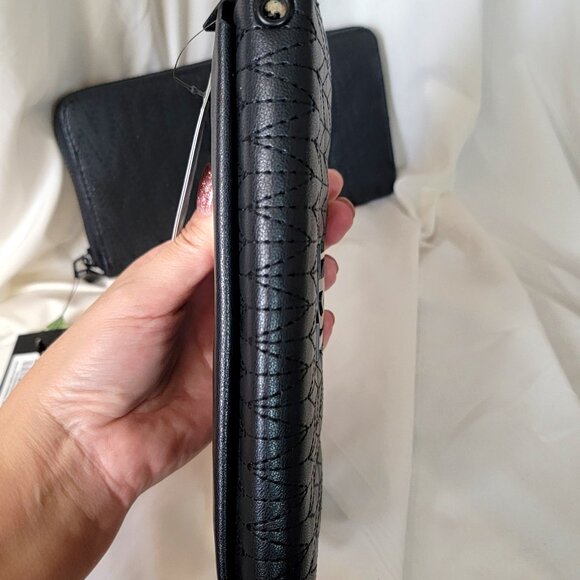 2 Badgley Mischka Black Quilted Wallet/Wristlet w/ Phone Holder Retails $120 NWT - Picture 8 of 10